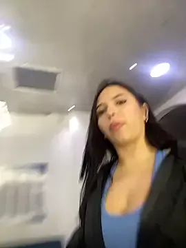 LunaCandy_ — Fuck my pinki pussy so hard