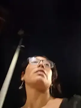 Lunacrow25 — Show boobs