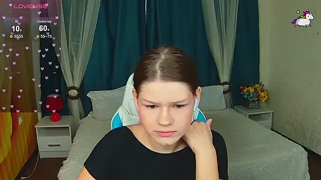 Lunamytrend — Spank Ass