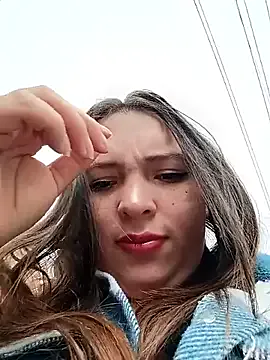 Lunna_azul — Showing my tits on the road 