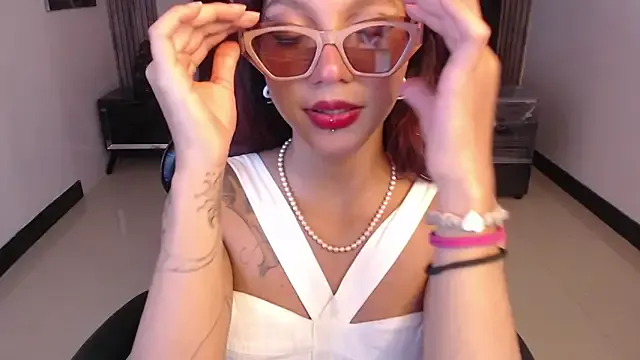 Lyynn_ch — Slap ass x 6