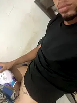 MadeiraTorta — Vou arrombar esse vdeo,rebentar na pika