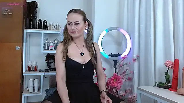 magenta_maturr — big squirt in your face bb