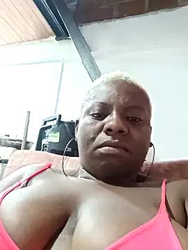 mamichulanegra — Freechat on StripChat