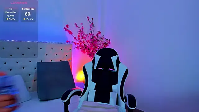 Mariana_Montes — PLAY  PUSSY VERY CLOSER