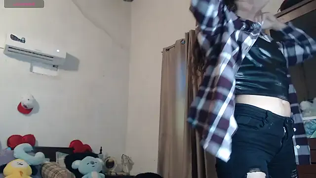 MARIELSINS_1111 — SHOW OIL IN MY BODY AND SEXY DANCE