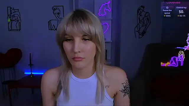 marta_smith — show panties