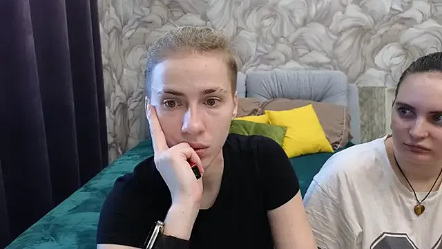 Mary_12 — Masturbation of pussy with fingers 10min