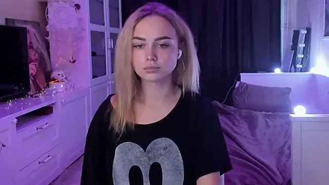 MaryDreaminess — Freechat on StripChat