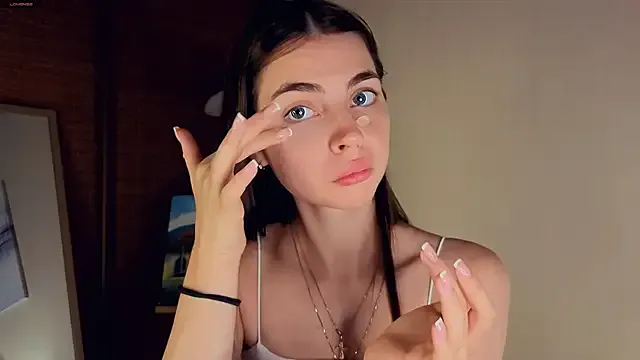 MaryJacksoon — I show u my tongue