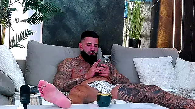 masterkingofmusclee — big cumshot