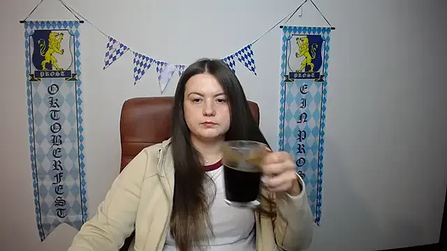 MavkaCute — feet show