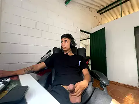 Max_TheHorseDick — START TICKET SHOW - SHOOTING CUM