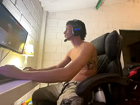 Max_TheHorseDick — TICKET SHOW : Cuming Load