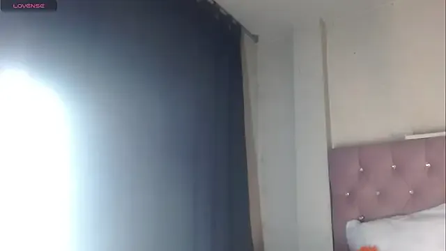 megan_f0xxx — Striptease