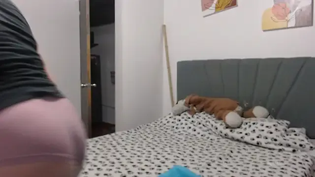 Meggan_n — FINGER IN MY PUSSY