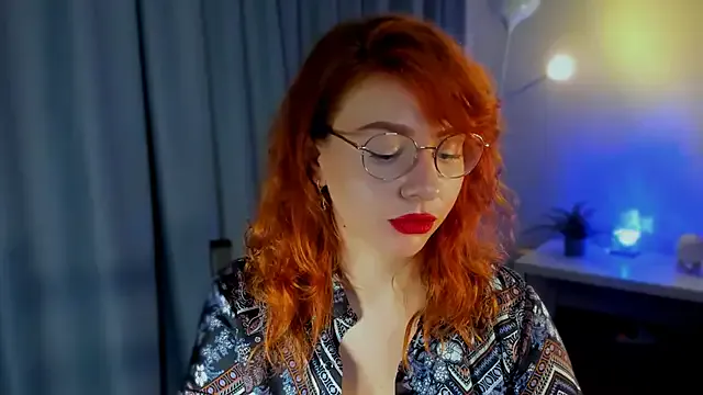 melissa_adamss — Squeeze the boobs