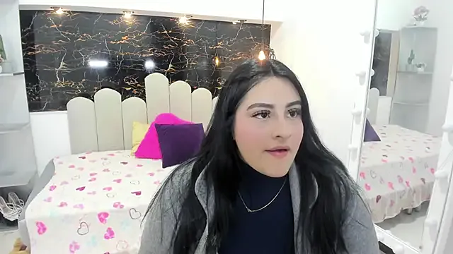 melissa_ssweet — Full Naked + spanks ass