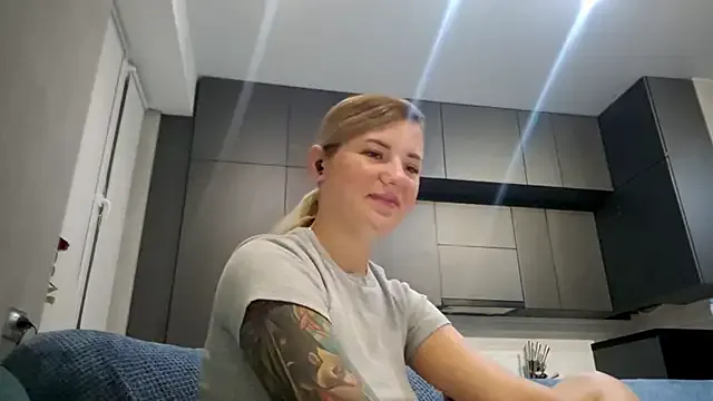 MerissaWieland — Show my outfit and ass