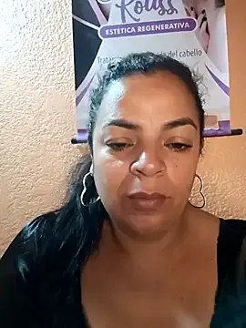 Mia-Glow — Masturbation with my dildo at