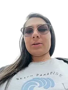 Mia-love-03 — Make me feel wet in public 