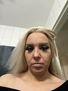 MIA-XXX — Lets make a Squirt