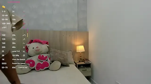 mia_aristizabal — Show cum