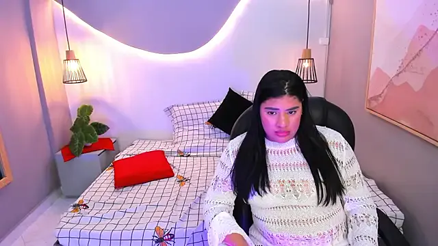 Mia_hills_ —  RUB  PUSSY SHOW!!