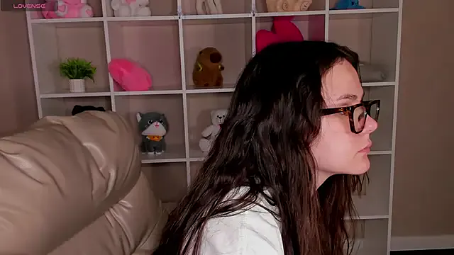Mia_Jefferson — Gently slap my ass