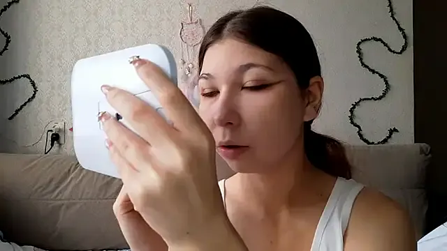 MiaamaLoveLyslt — lick fingers