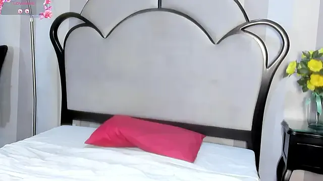 MiaAmore_ — caress my sexy neck