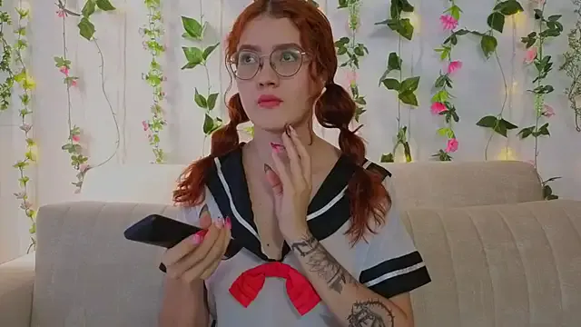 MiaWinxxx — Show tits Mia
