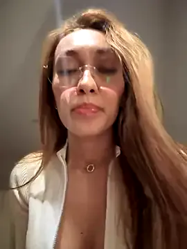 MichelleFerry_ — Hola??? 
