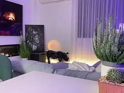 Mika_Miller — Feed me guys