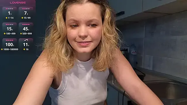 Milana15 — spank ass