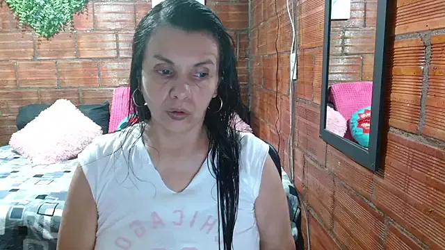 Milf_Fantassyy — masturbarme para ti