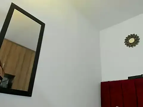 MilfTammyJones — cream all over my sexy body