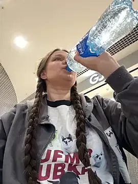 MiniVi — FINGERING PUSSY RIGHT NOW