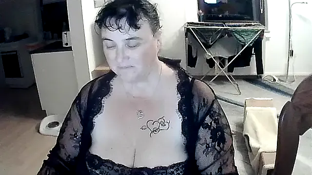 Minou1610 — Freechat on StripChat