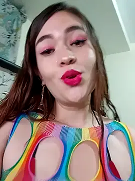 miss_berlyn — SHOW PUSSY + SQUIRT!!