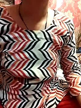 Miss_lellela — boobs show