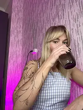 miss_veroNika — Dildo in pussy