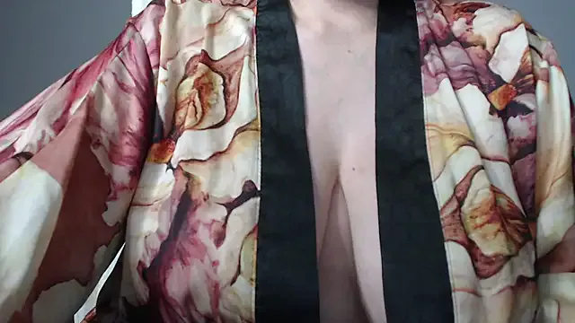 missdaniels — lick boobs