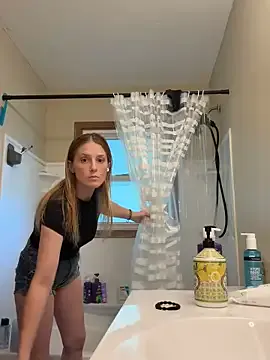 missflokes — Clean topless