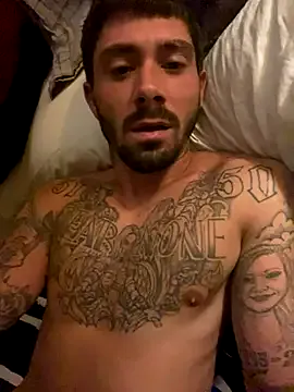 MOEraw — Freechat on StripChat