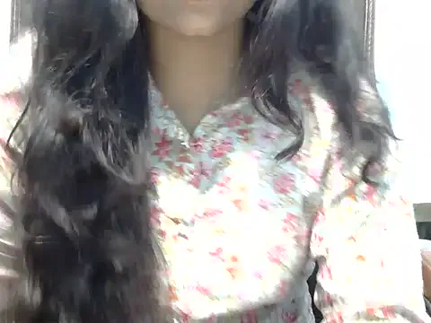 Mohinisingh_04 — Please support  me guys I am new model 