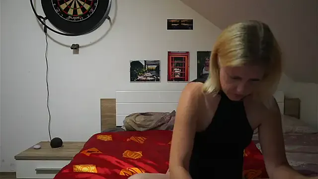 Moistdevil — cum with womenizer +10min lush controlle