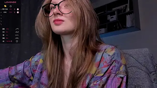 mollytuck — naked boobies play with lube