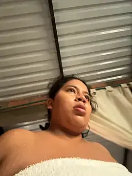 moncerrat_luna — flash tits 