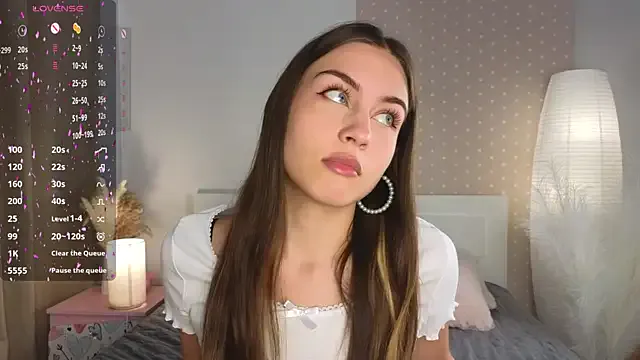 Moonlight1Sonata1 — squeeze ass and spanks in cam